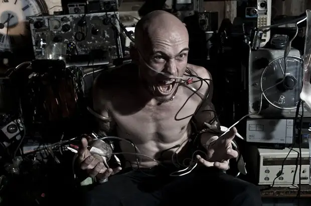 3. Перегрузка мозга информацией.