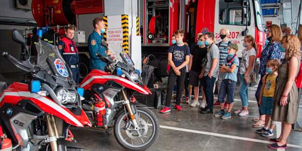 На поисково-спасательной станции в Строгине прошла экскурсия для школьников