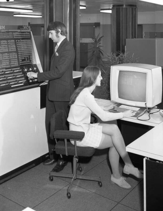 Компьютерная техника минувших дней (16 фото) Компьютерная техника минувших дней (16 фото)