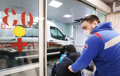 Собянин: "омикрон" почти полностью вытеснил "дельту" в Москве