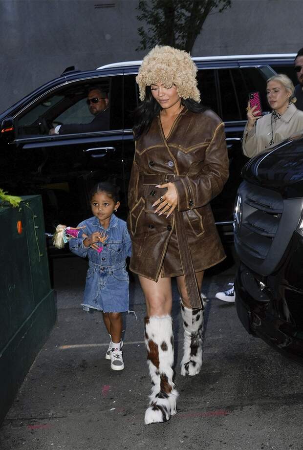 Кайли Дженнер с дочерью Сторми