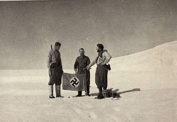 Нацисты в Антарктиде