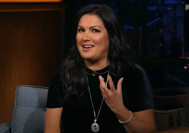 В Сети обсуждают возможную беременность Анны Нетребко