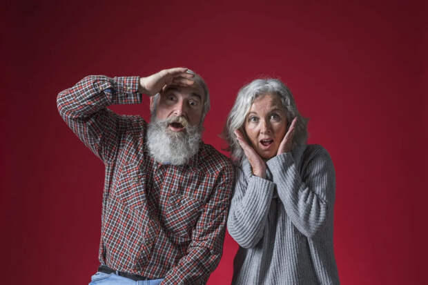 Пенсионерам старше 65 лет расширили поддержку: доплаты, соцработники и бесплатный проезд