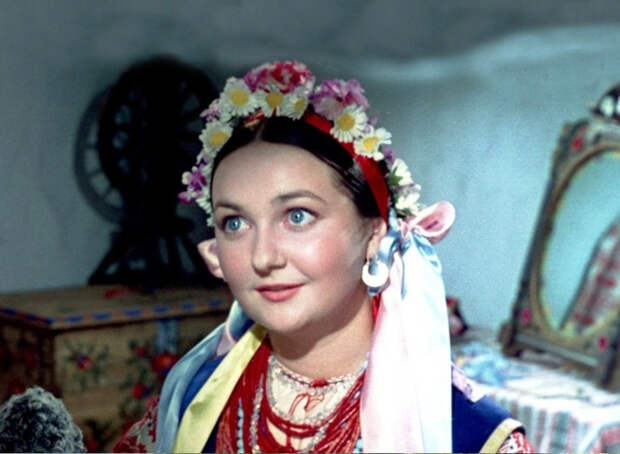 Почему после роли Оксаны в «Вечерах на хуторе близ Диканьки» Людмила Мызникова исчезла с экранов