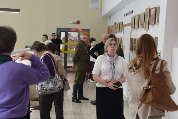 Псков снова всех удивил. «Василёвка». Выставка в библиотеке. Молчать – нельзя – говорить?!