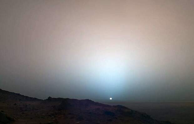 Рассвет на Марсе. Фото 
