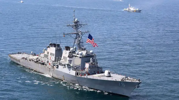 Шойгу рассказал о наблюдении российских военных за кораблями США в Чёрном море