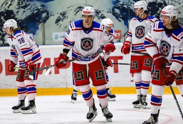 В Орске «Южный Урал» ведёт 3:1 после двух периодов с АКМ из Тулы