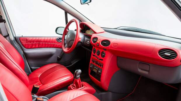 Лимитированный Mercedes-Benz A160 Edition Hakkinen
