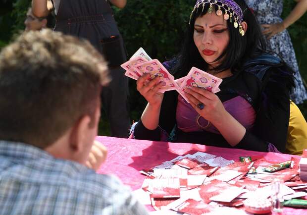 Веру россиян в сверхъестественное объяснили