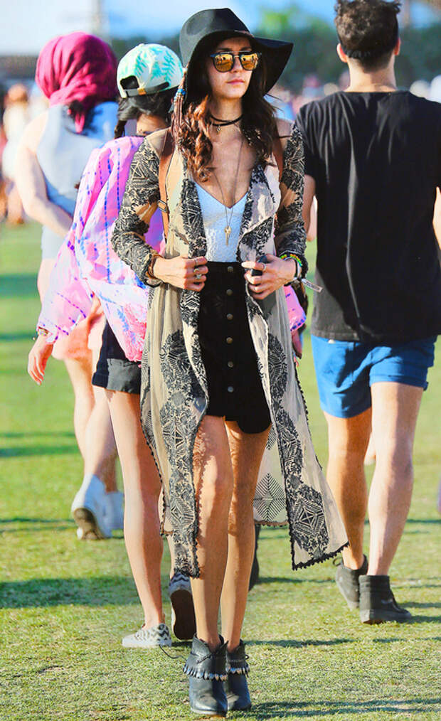 nina-dobrev-1