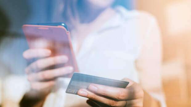 Специалист Бурденко объяснил падение спроса на кредитные карты в 2025 году