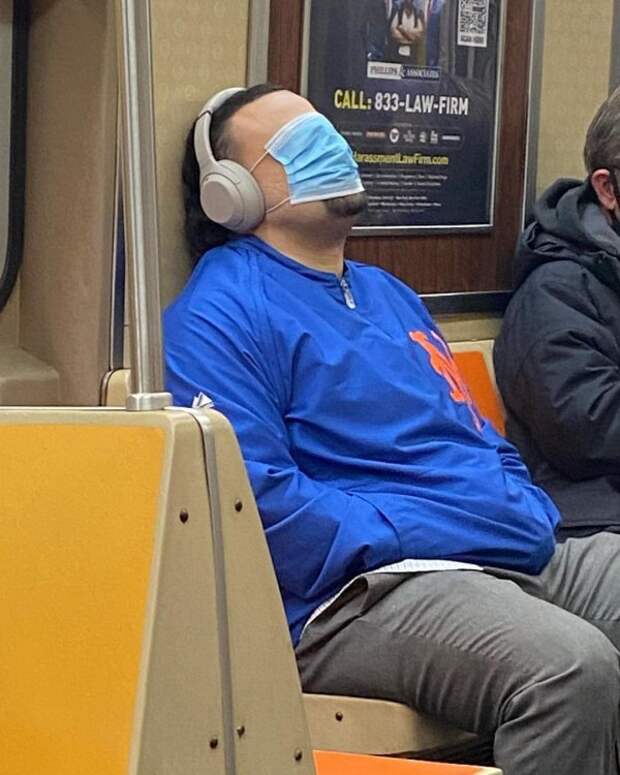 Неординарные модники и чудаки из метро разных стран
