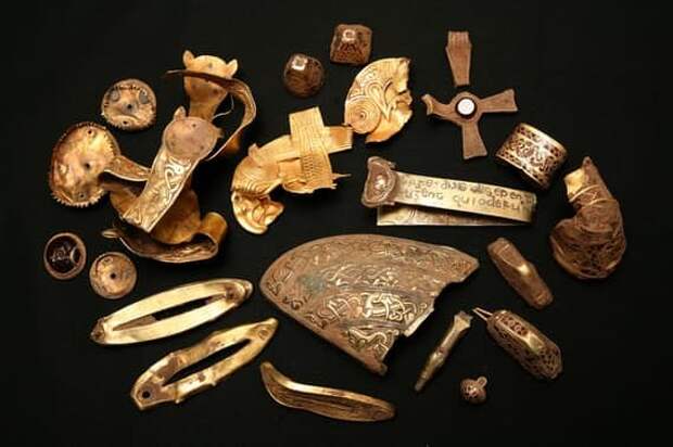 Стаффордширский клад - $3,5 миллиона Клады, кладоискатели, находки, сокровища