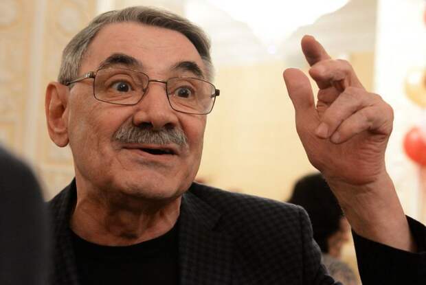 Александру Панкратову-Черному - 70 лет: как парнишка, чья мать была против театрального образования, стал великим актером