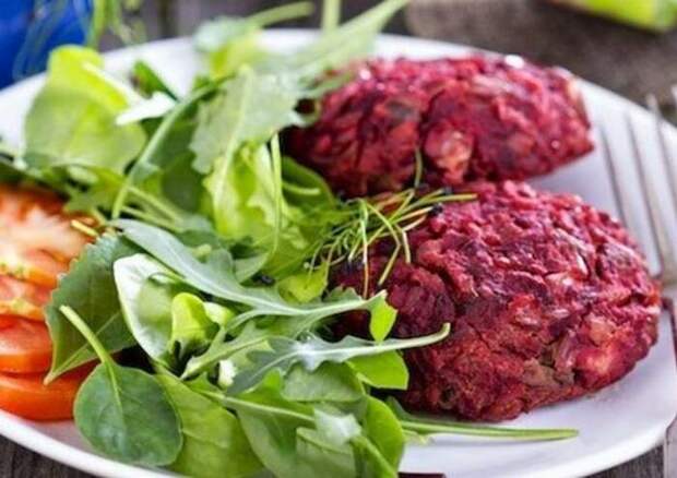 Свекольно-говяжьи котлеты. \ Фото: cookpad.com. Свекольно-говяжьи котлеты. \ Фото: cookpad.com.