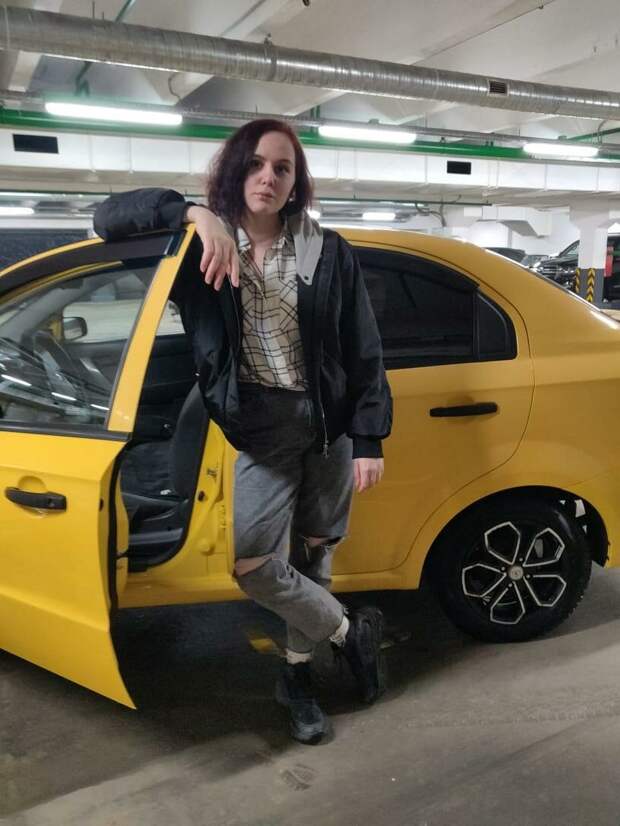 Женщины и автомобили.