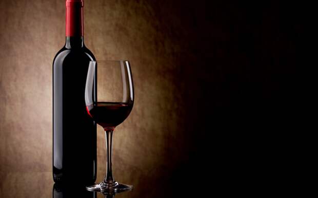 Как открыть вино без штопора: 10 проверенных способов