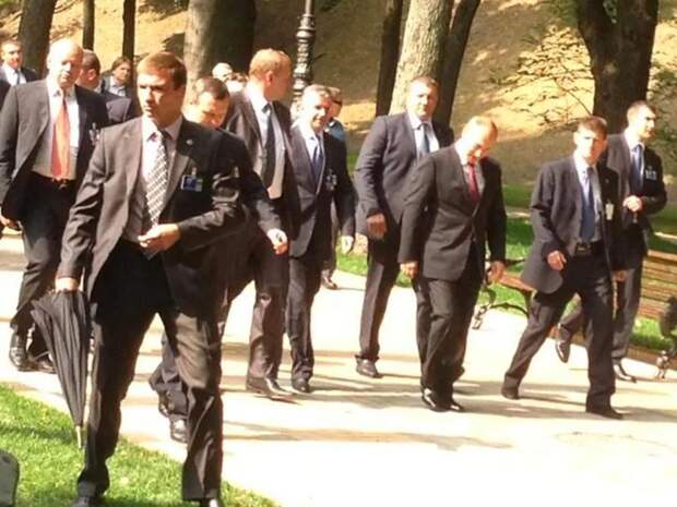 Какие уроки из убийства Хаменеи должна извлечь Россия и Путин Указал офицер "Альфы"