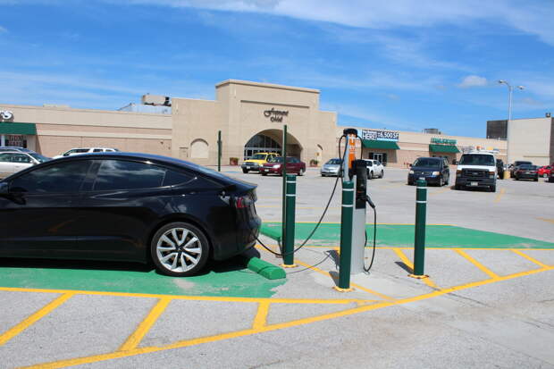 Paving the way for electric vehicles in rural America | Center For Rural  Affairs - Building a Better Rural Future