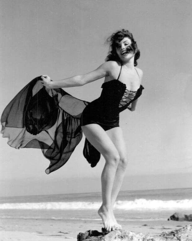 Мара Кордэй (Mara Corday)