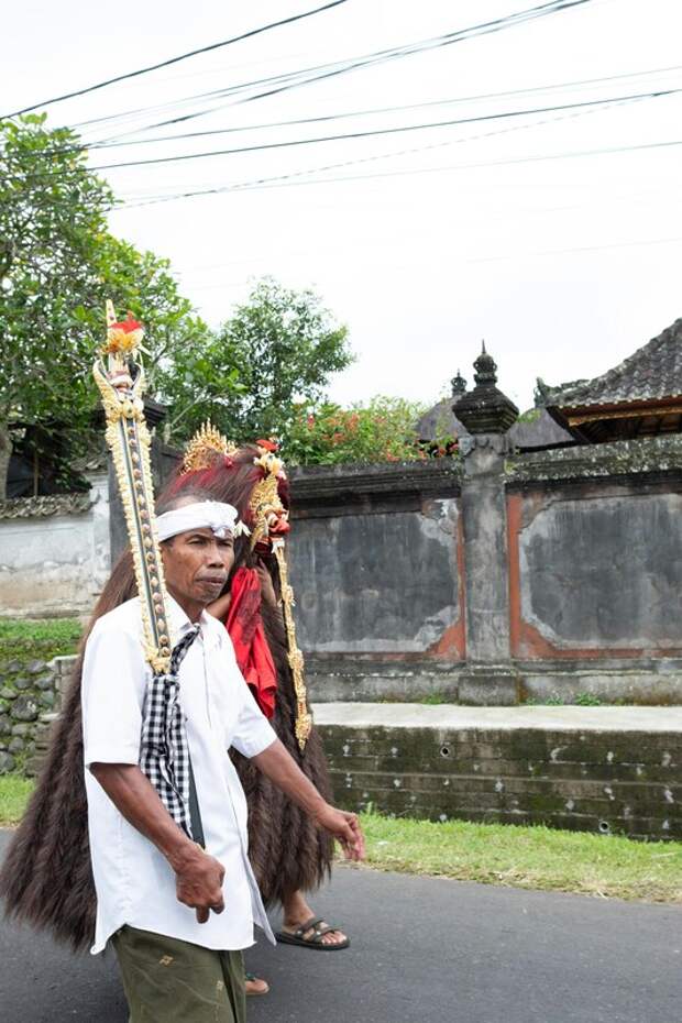 Губернатор Бали призывает россиян бережно относиться к острову и его священным местам