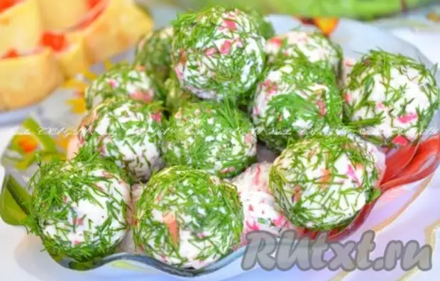 Сырные шарики с крабовыми палочками