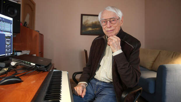 Путин поздравил композитора Зацепина со 100-летним юбилеем