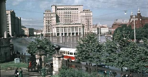 Как изменилась Москва за полвека