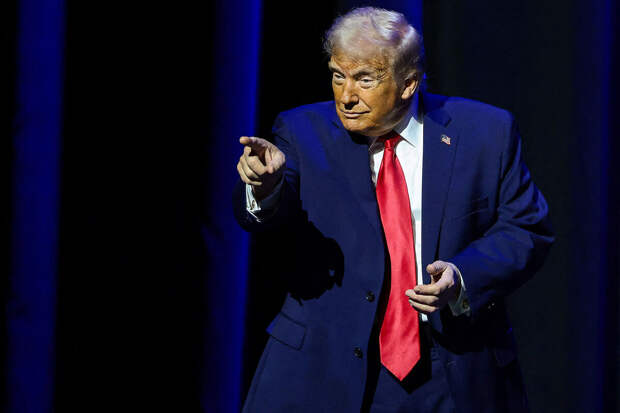 NYT: Трамп сделал внешнюю политику инструментом перекачивания денег