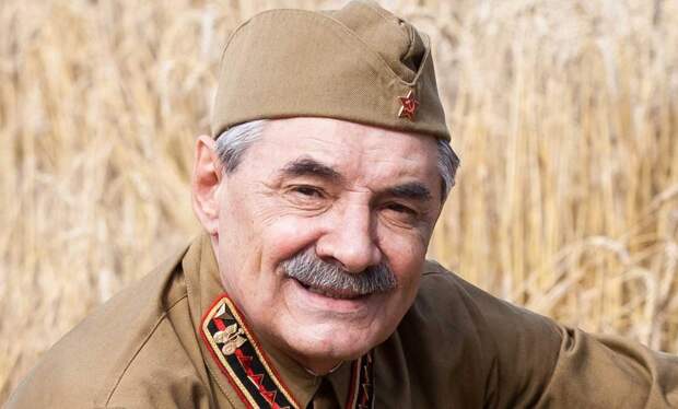 Александру Панкратову-Черному - 70 лет: как парнишка, чья мать была против театрального образования, стал великим актером