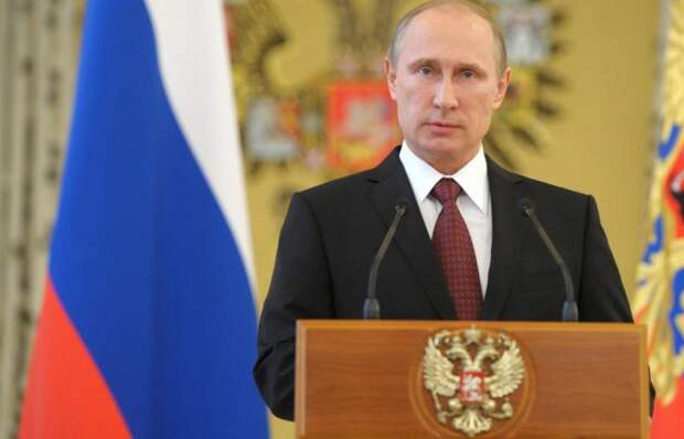 Западные СМИ восхищены выступлением Владимира Путина на инвестиционном форуме в Москве Все слабаки по сравнению с Путиным - западные СМИ о выступлении на инвестиционном форуме