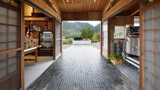 zero-waste-bar-recycling-kamikatz-public-house-japan