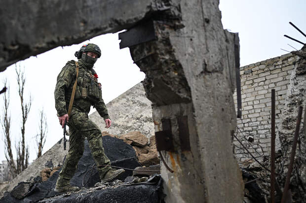 Полковник Ходаренок: ВС РФ могут взять под контроль всю ДНР за несколько месяцев