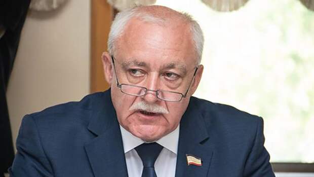 Гемпель назвал блефом указ Зеленского по «деоккупации» Крыма Гемпель назвал блефом указ Зеленского по «деоккупации» Крыма