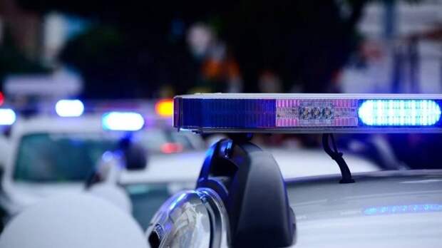 Иномарка врезалась в проходную МИФИ на Каширском шоссе в Москве