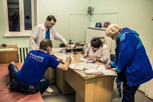 Будни работников Скорой помощи: на смену как на войну  медики, работа, скорая  Помощь