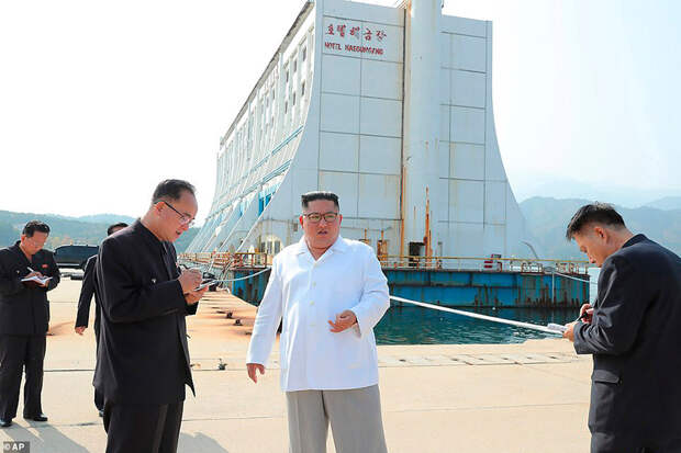 Зачем Ким Чен Ын захватил плавучий отель Джон Брюэр
