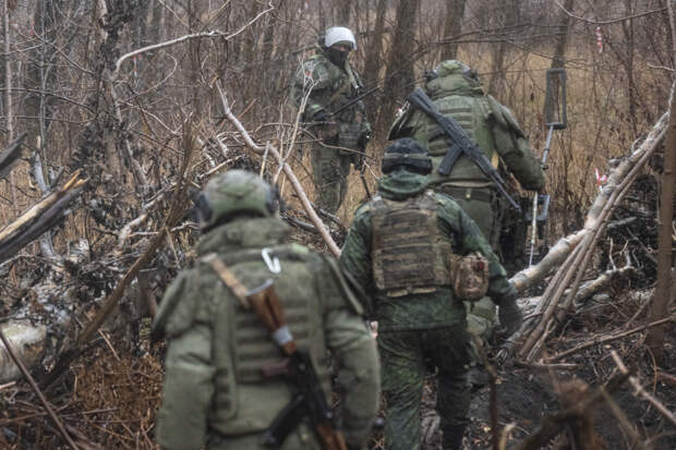 Российский боец рассказал о заминированных ВСУ телефонах