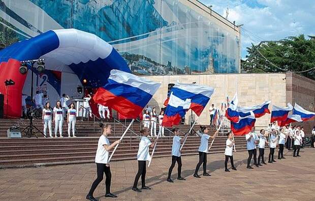 В День России на курортах Кубани отметят праздник дискотеками, шоу-программами и мастер-классами