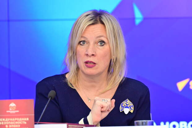 Захарова указала на кризис западной политической системы