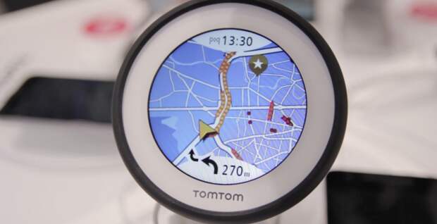TomTom предлагает первый навигатор для скутеров Vio
