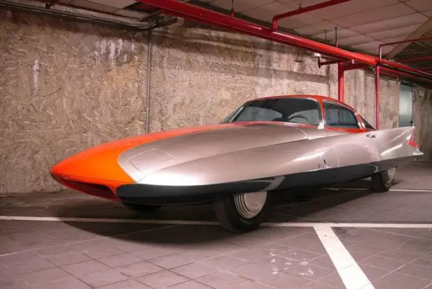 Самый странный или самый крутой?