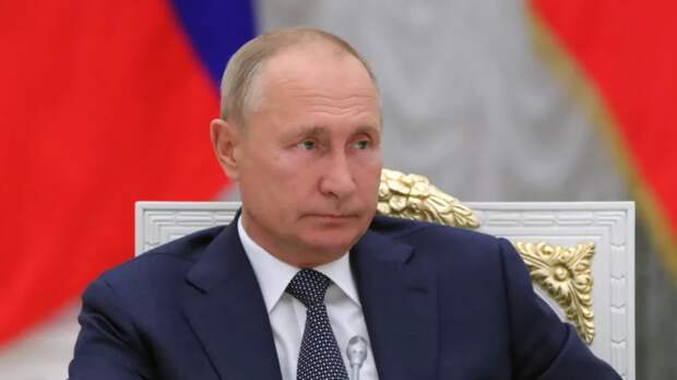 Путин предложил Совбезу России обсудить ситуацию с госрезервами