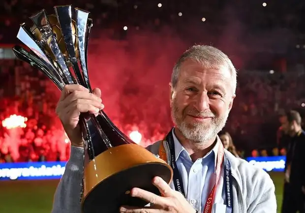 Экс-владелец "Кристал Пэлас" Джордан раскритиковал работу Абрамовича в "Челси"