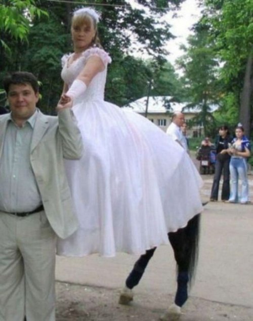 Прикольные свадебные фотобомбы (23 шт)