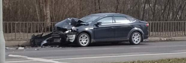 ДТП на Ленинском проспекте возле ресторана "King Town"