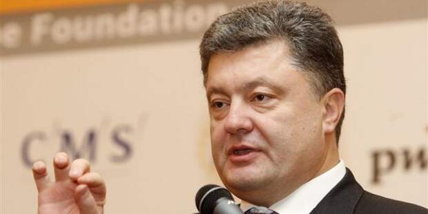 Порошенко предложил наделить английский, а не русский язык особым статусом на Украине Порошенко предложил наделить английский, а не русский язык особым статусом на Украине