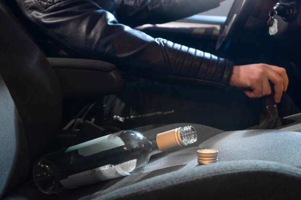 Автоюрист Воропаев: услуга "трезвый водитель" грозит лишением прав для хозяина авто